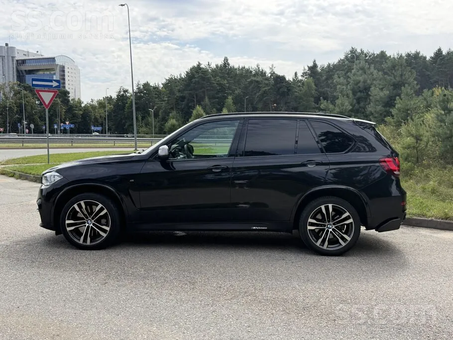 BMW X5 2016 photo 2