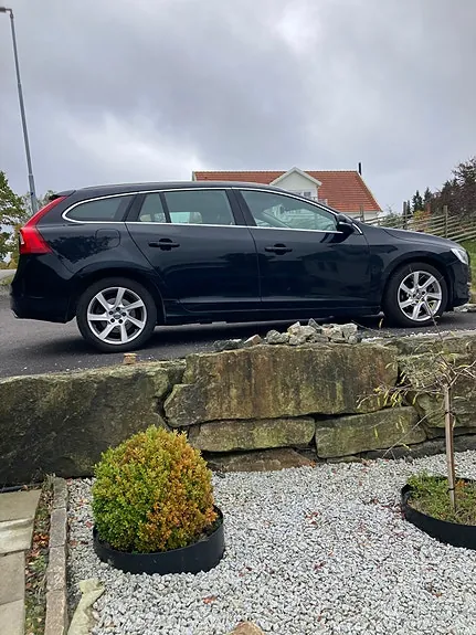 Volvo V60 2015 photo 4