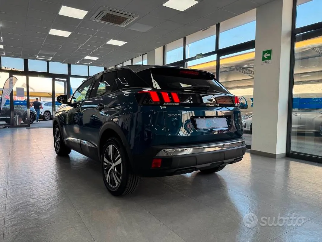 Peugeot 3008 2022 photo 5
