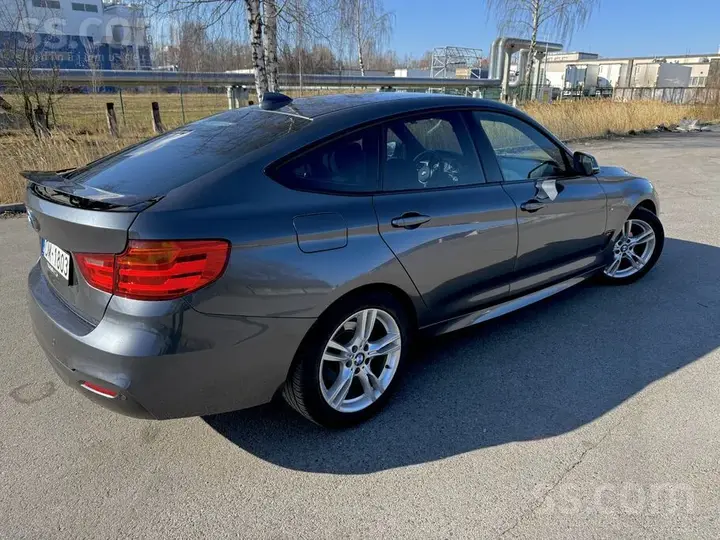 BMW 318 2015 photo 3