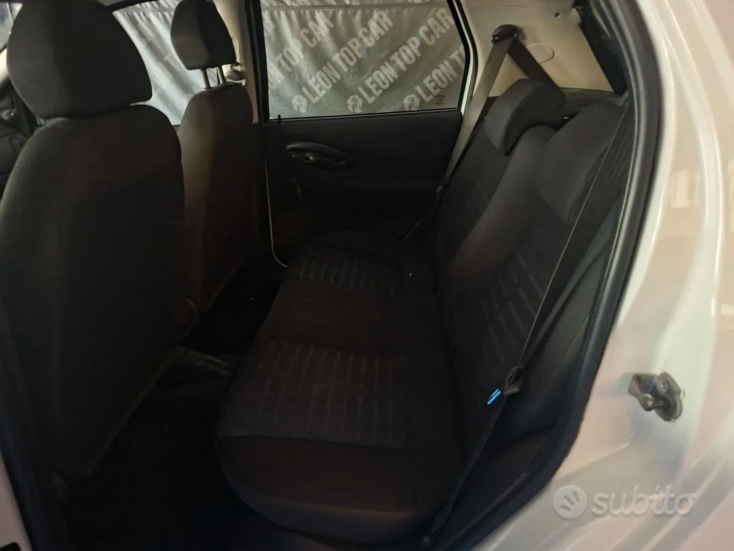 Fiat Punto 2009 photo 4