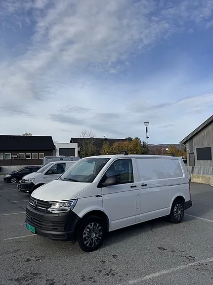 Volkswagen Transporter 2018 photo 3