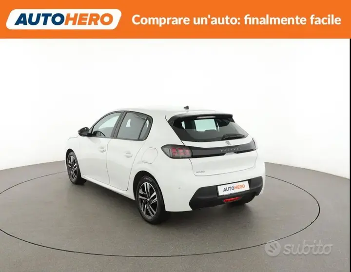 Peugeot 208 2023 photo 4