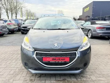 Peugeot 208 2014 photo 2