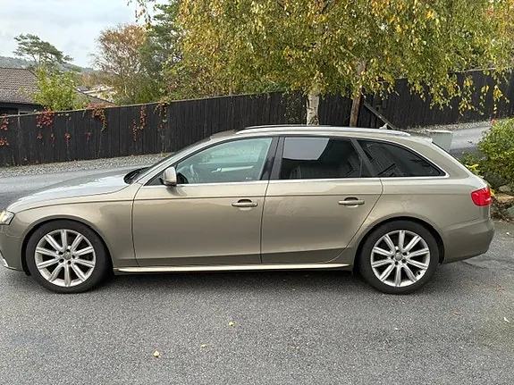 Audi A4 2009 photo 3