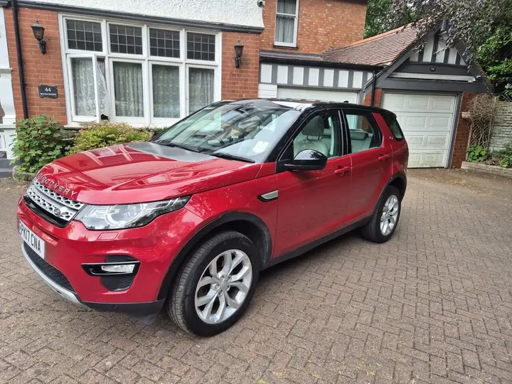 Land Rover Discovery Sport 2017 photo 2