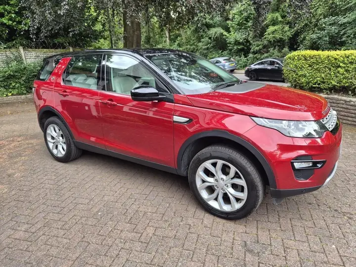 Land Rover Discovery Sport 2017 photo 5