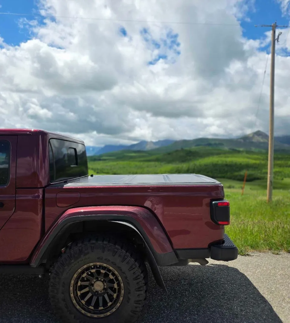 Jeep Gladiator 2021 photo 2