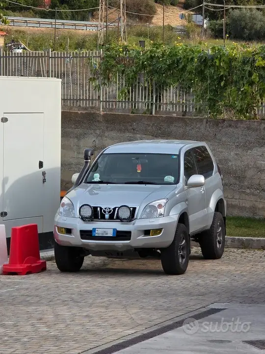 Toyota Land Cruiser 2004 photo 5
