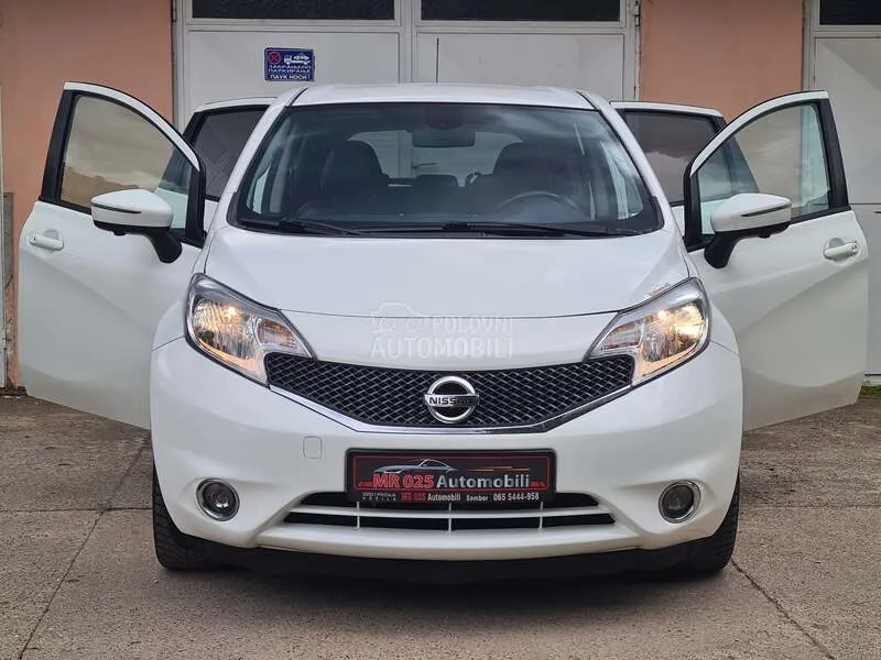 Nissan Note 2014 photo 3