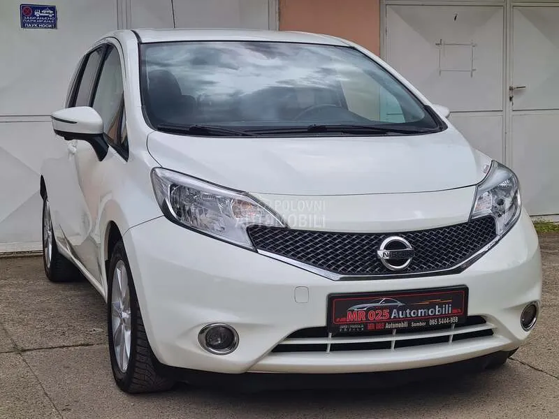 Nissan Note 2014 photo 2