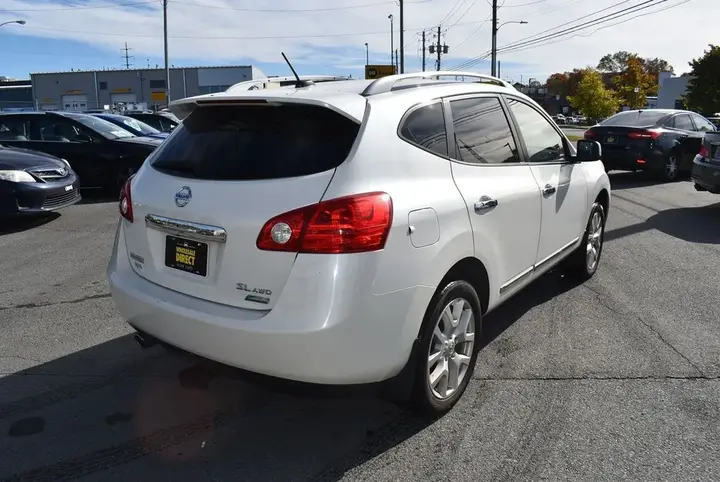 Nissan Rogue 2011 photo 4
