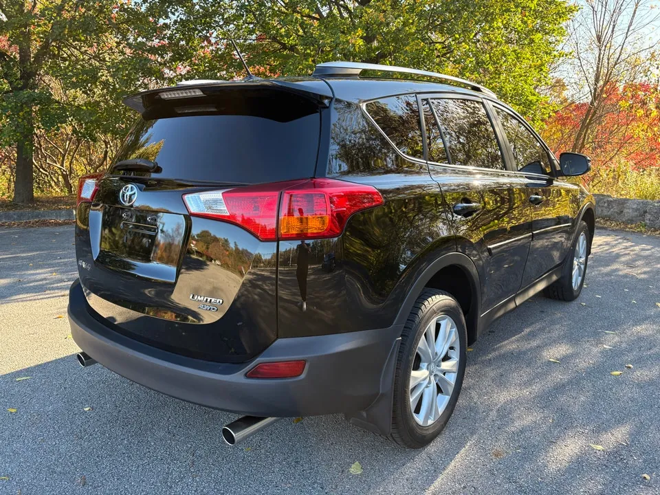 Toyota Rav4 2013 photo 4