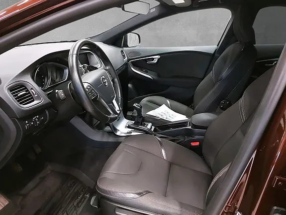 Volvo V40 Cross Country 2017 photo 5