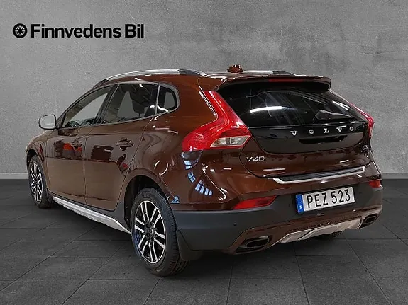 Volvo V40 Cross Country 2017 photo 3