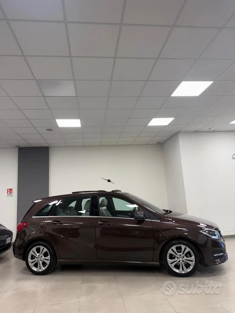 Mercedes-Benz B 180 2017 photo 2