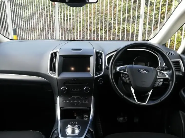 Ford Galaxy 2020 photo 3