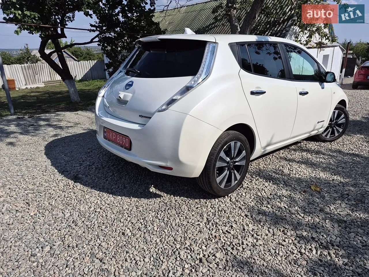 Nissan Leaf 2015 photo 4