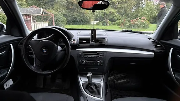 BMW 118D 2009 photo 5