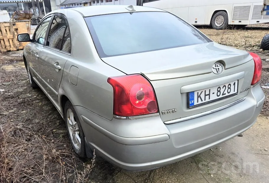 Toyota Avensis 2005 photo 5