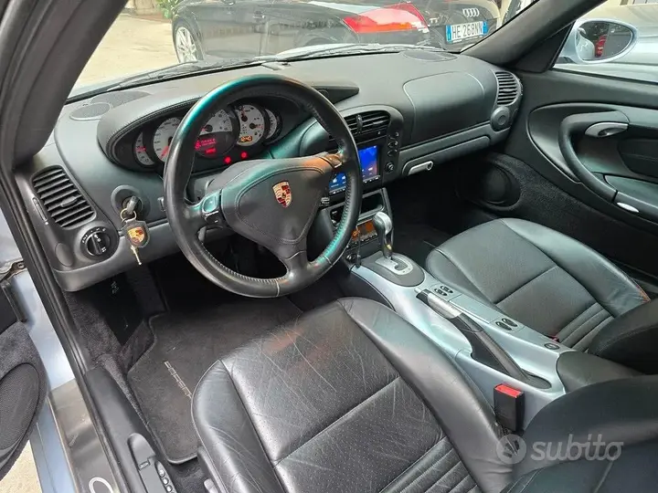 Porsche 911 Carrera 4 2003 photo 5