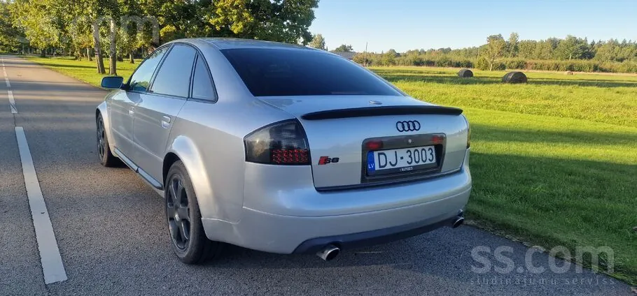 Audi S6 2001 photo 3