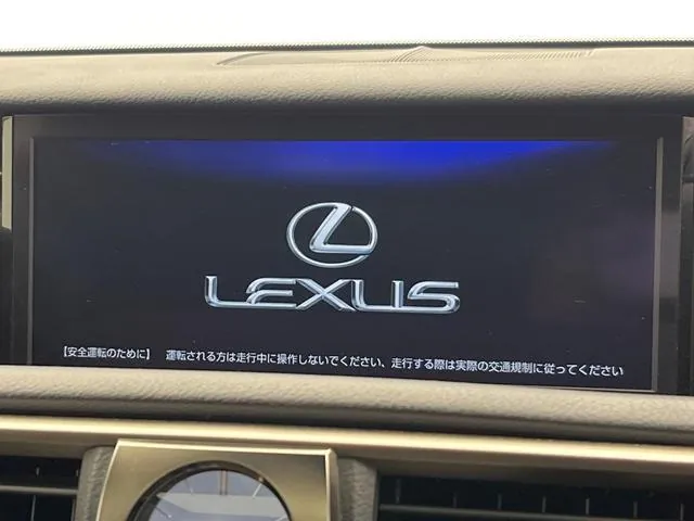 Lexus Is200 2017 photo 5