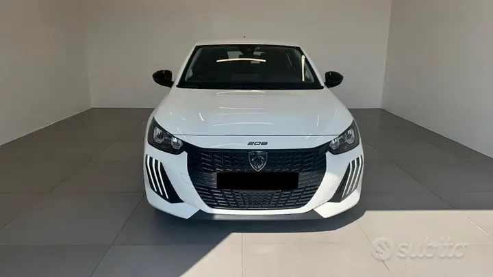 Peugeot 208 2024 photo 2