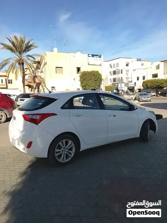 Hyundai I30 2013 photo 2