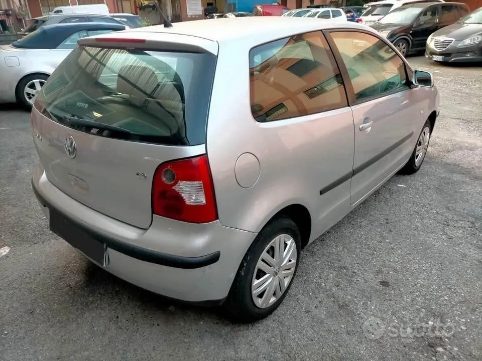 Volkswagen Polo 2004 photo 3