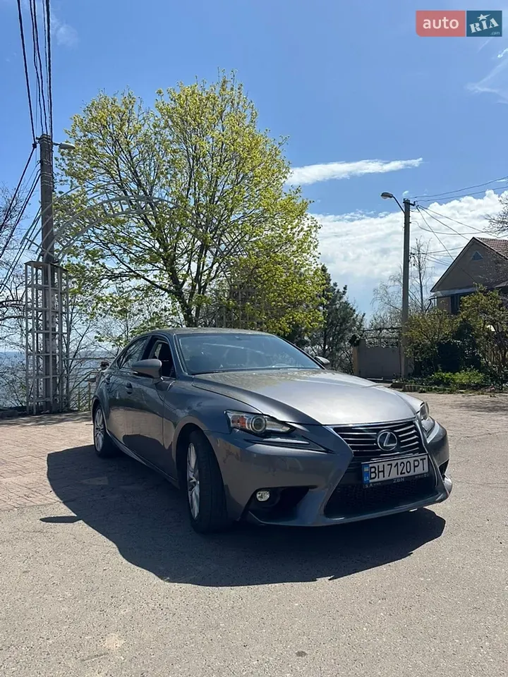 Lexus Is