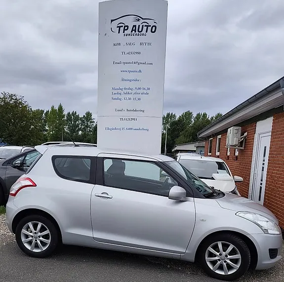 Suzuki Swift 2012 photo 2