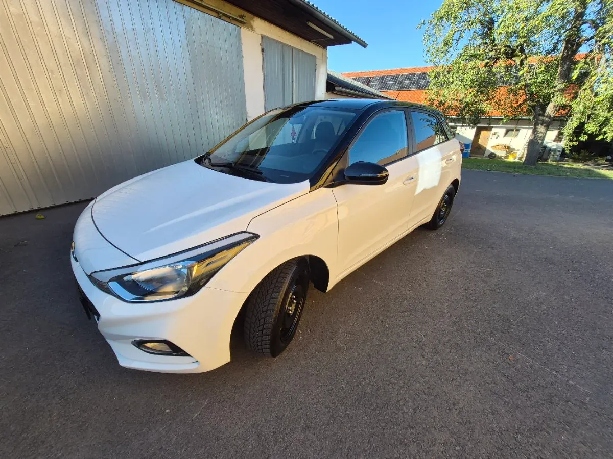 Hyundai I20