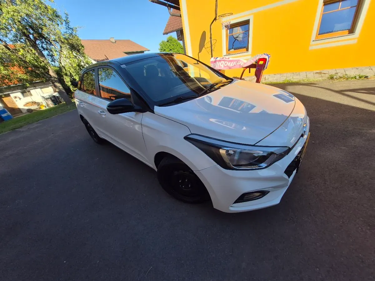 Hyundai I20 2020 photo 2