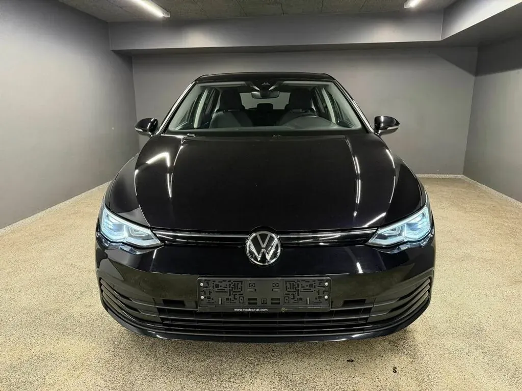 Volkswagen Golf 2022 photo 2
