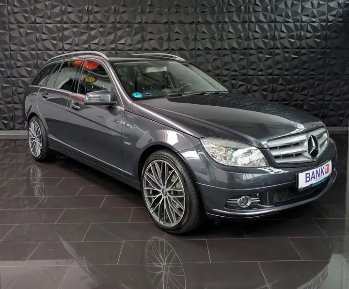 Mercedes-Benz C180