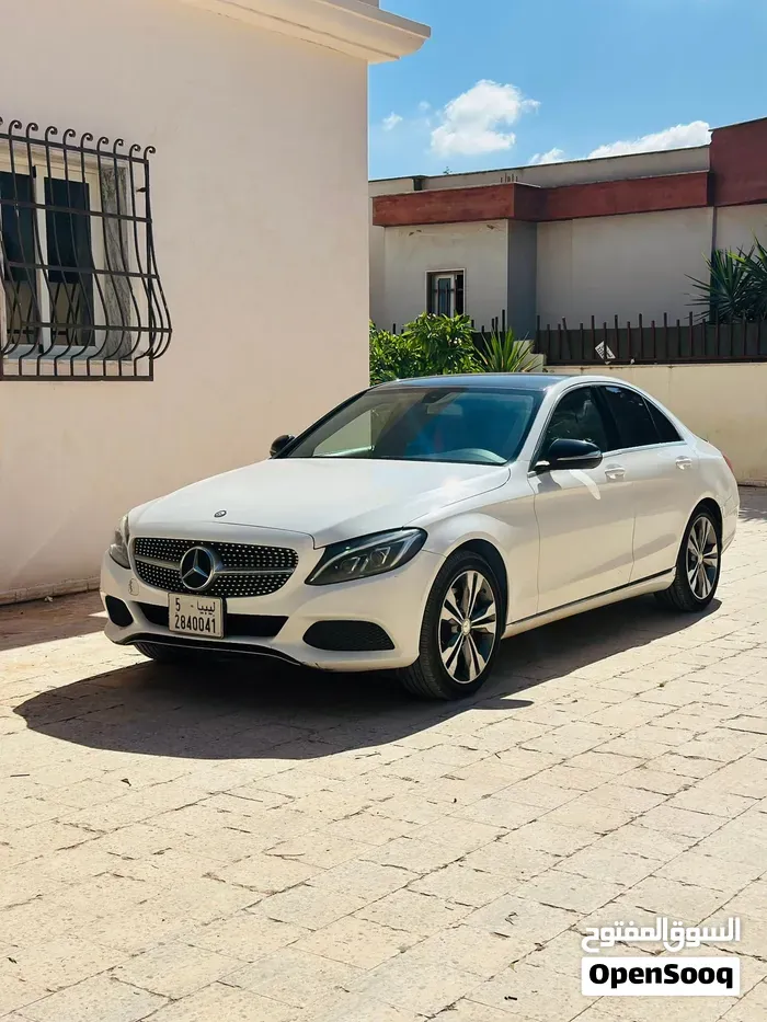 Mercedes-Benz C300 2017 photo 5