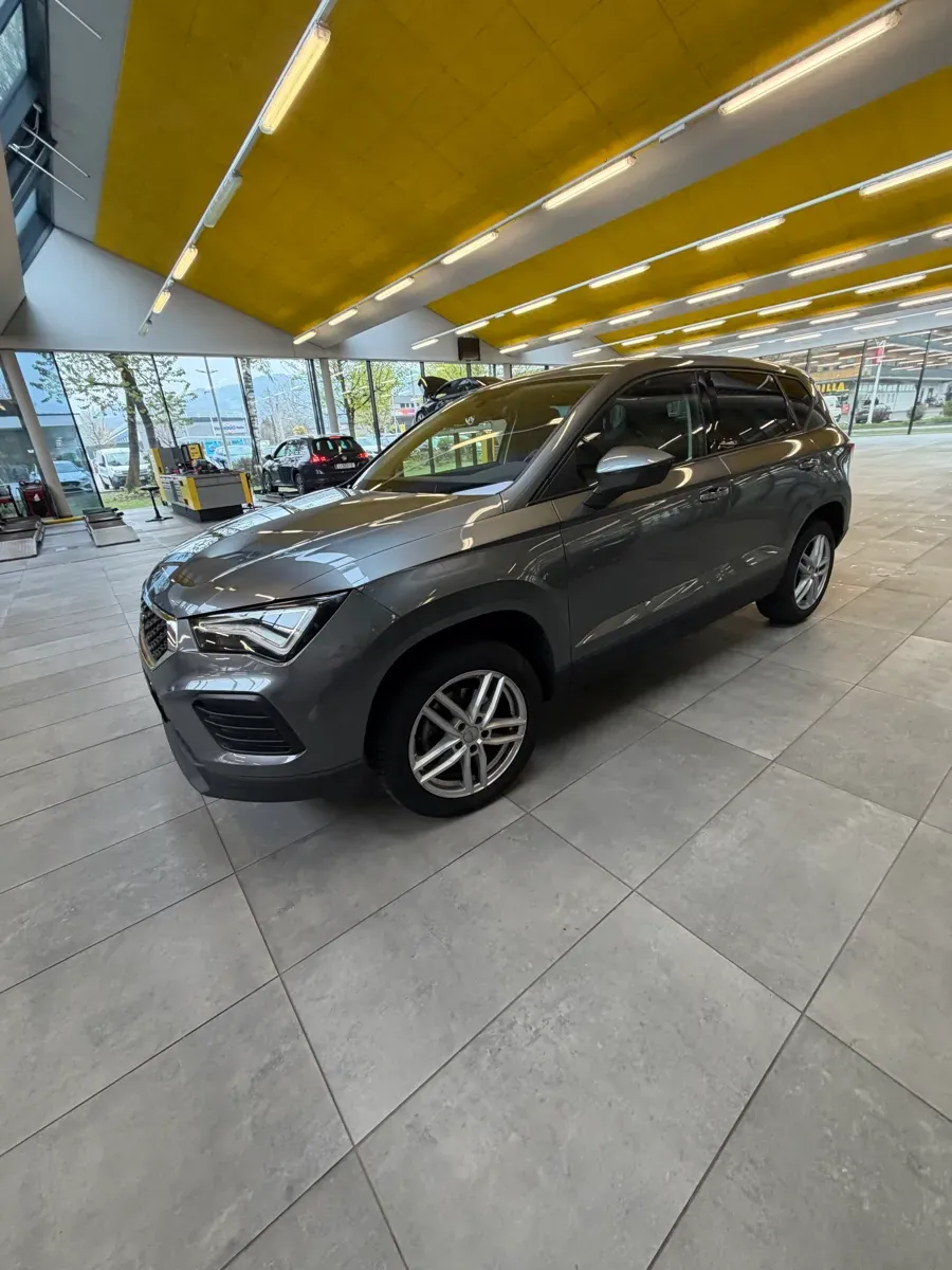 Seat Ateca 2024 photo 2