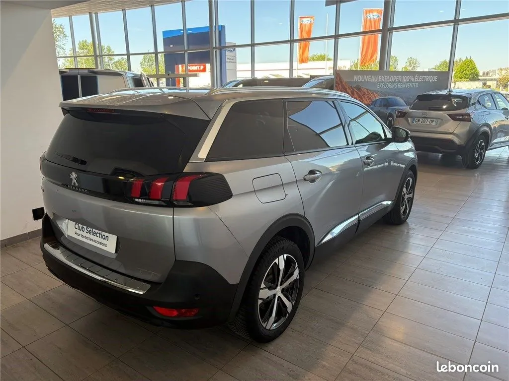 Peugeot 5008 2022 photo 4