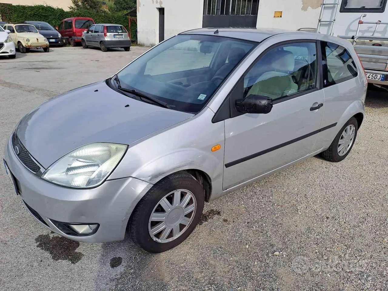 Ford Fiesta 2003 photo 2