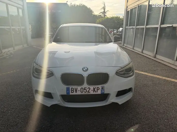 BMW 1 Series 2011 photo 2