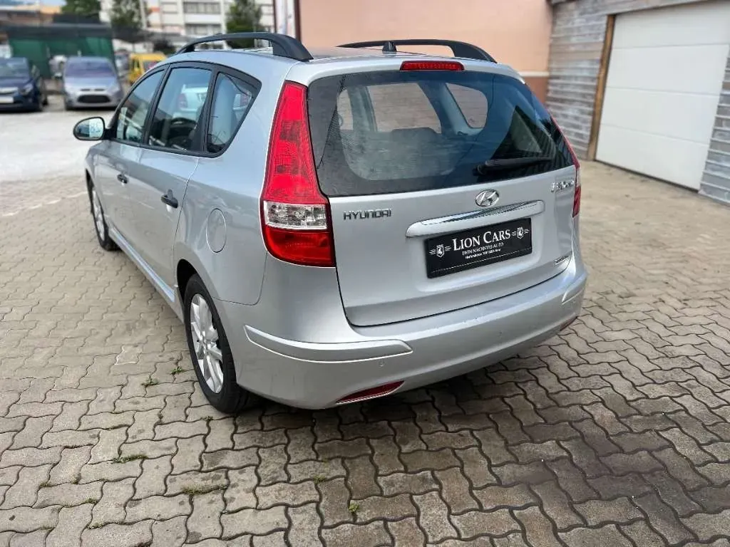 Hyundai I30 2011 photo 3