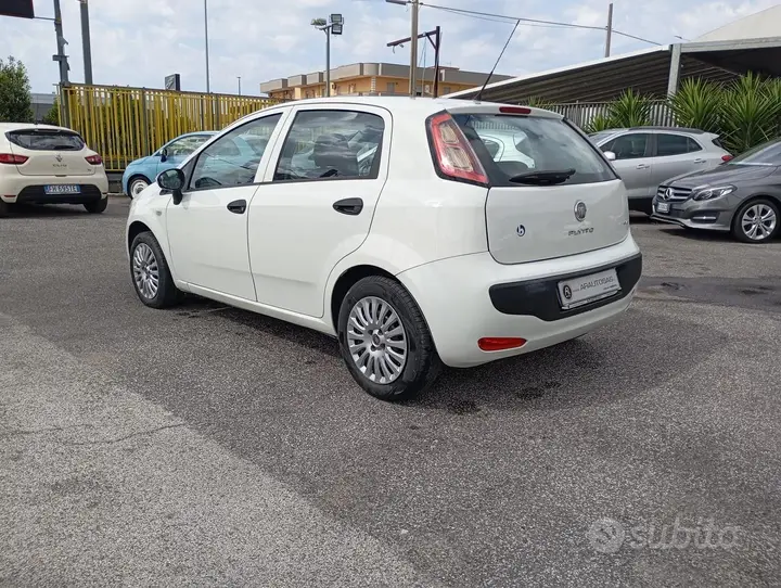 Fiat Punto Evo 2010 photo 4
