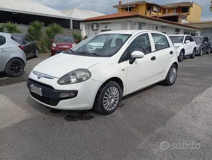 Fiat Punto Evo 2010 photo 2