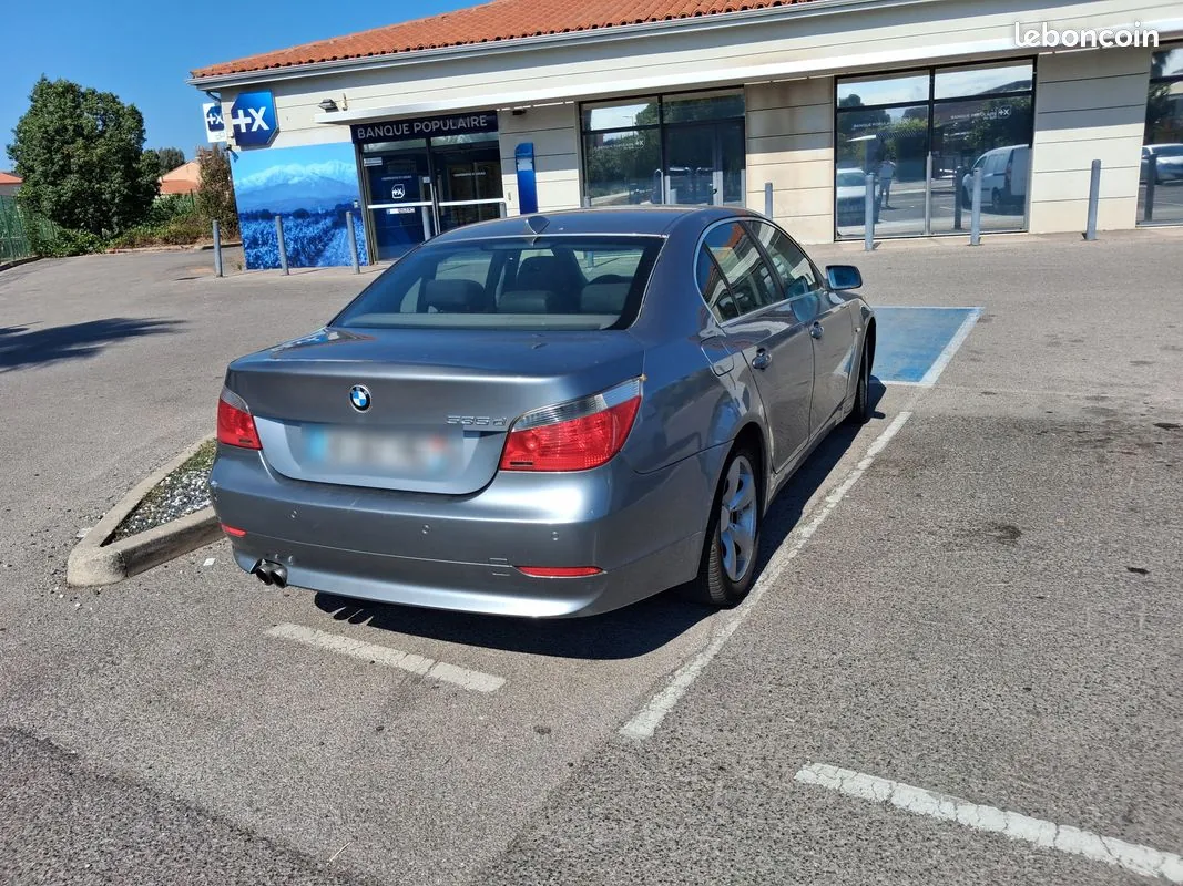 BMW 5 Series 2005 photo 2