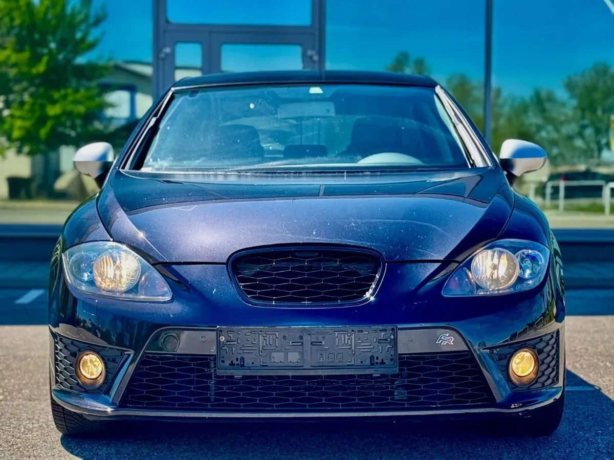 Seat Leon 2009 photo 2