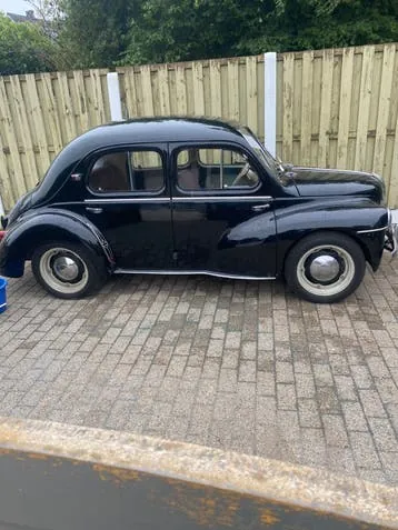Renault 4Cv