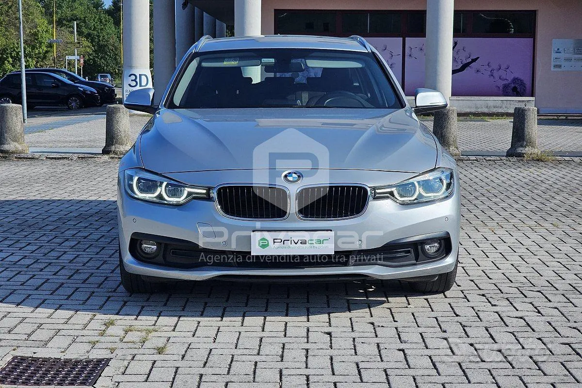 BMW 318D 2018 photo 2
