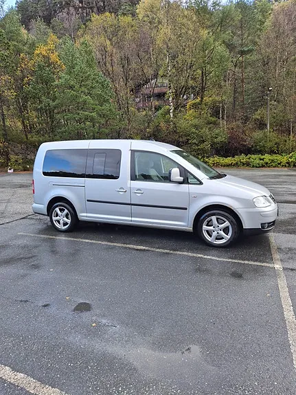 Volkswagen Caddy Maxi 2010 photo 5