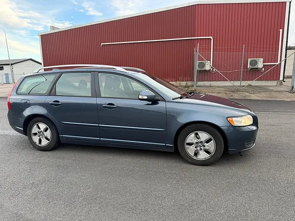 Volvo V50 2012 photo 4